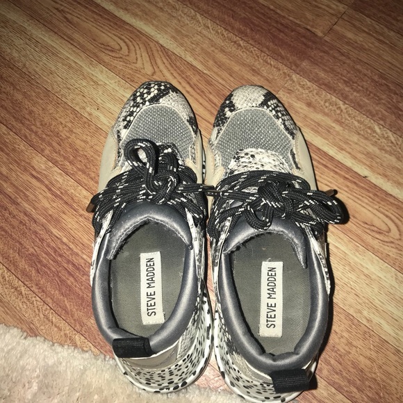Steve Madden cliff snake 5.5 shoes - Picture 4 of 8
